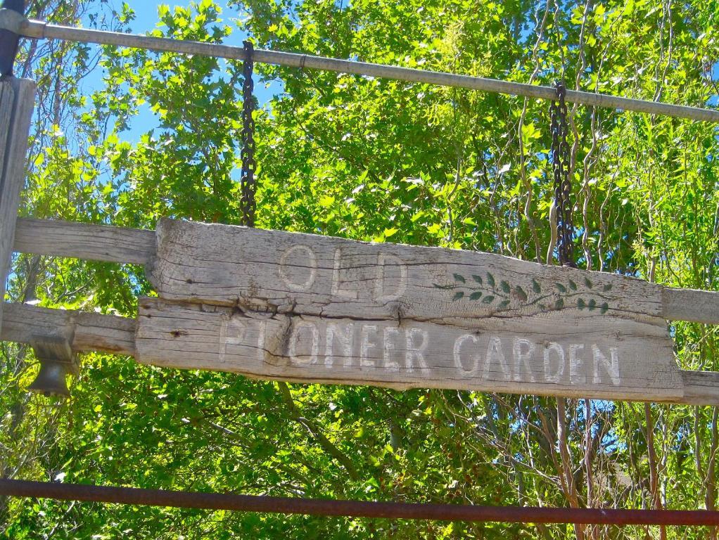 Old Pioneer Garden Country Inn Unionville Exterior photo